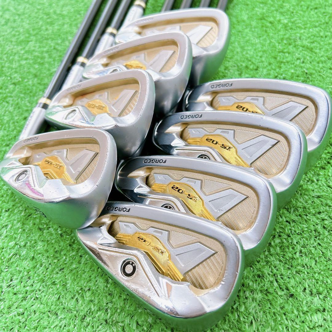 Ironset Honma Beres IS-02 2 sao
