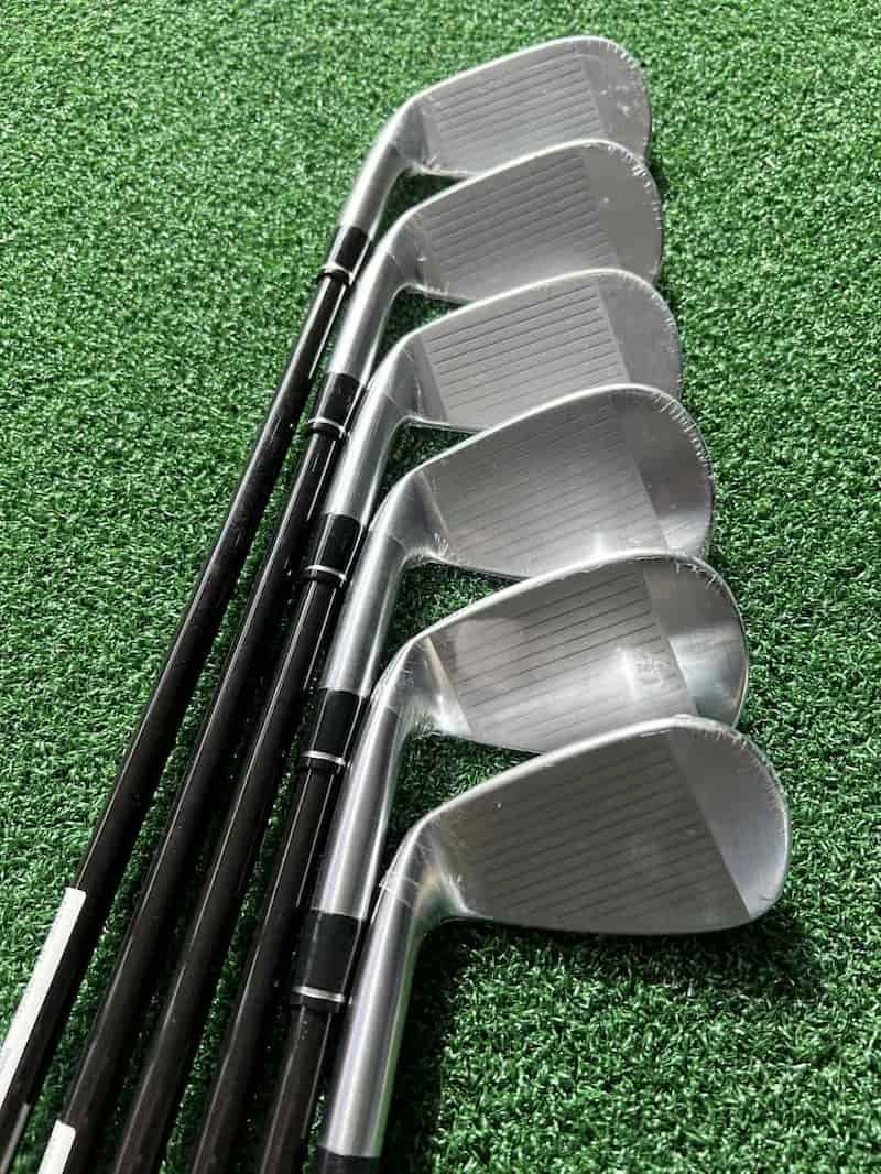 Gậy sắt số 3 tạo ra một cú backswing rộng và chậm