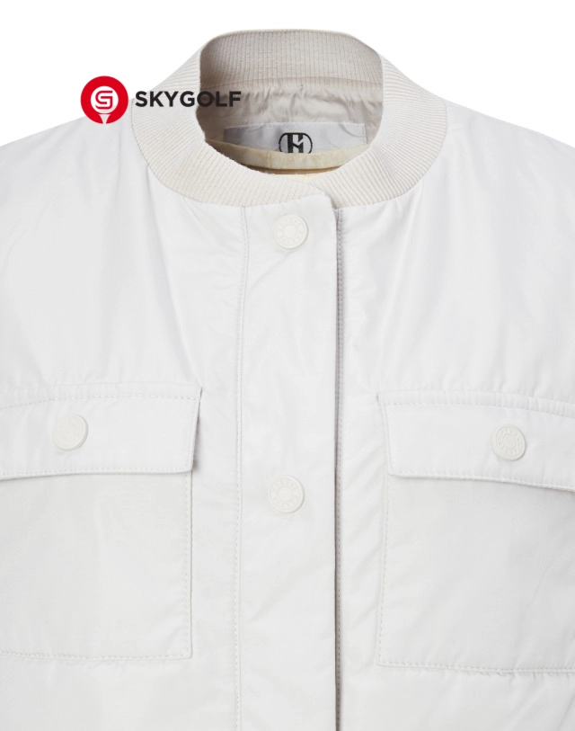 cổ áo vest Hazzys mỏng có túi ngực màu trắng ngà