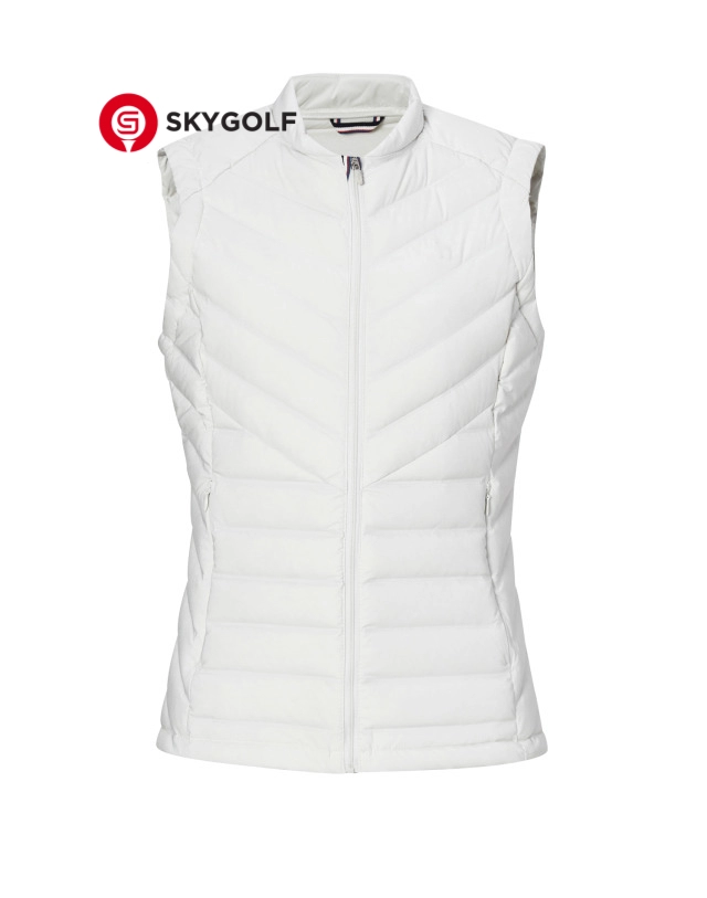 mặt trước áo vest hazzys màu trắng