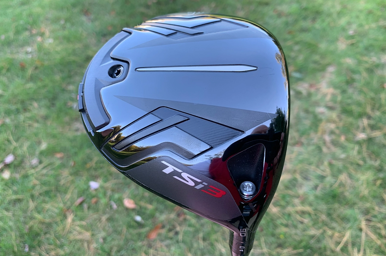 Titleist TSi3 Driver tạo sự ổn định
